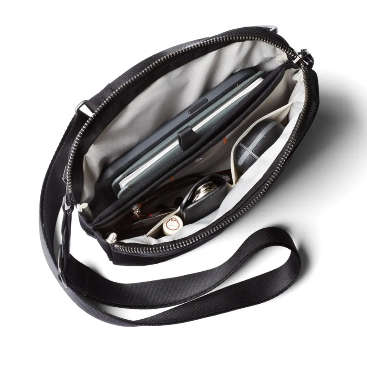 Bellroy Tokyo Side Bag in Raven