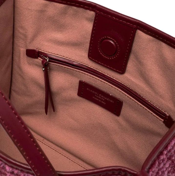 Chic Shoulder Bag for Women