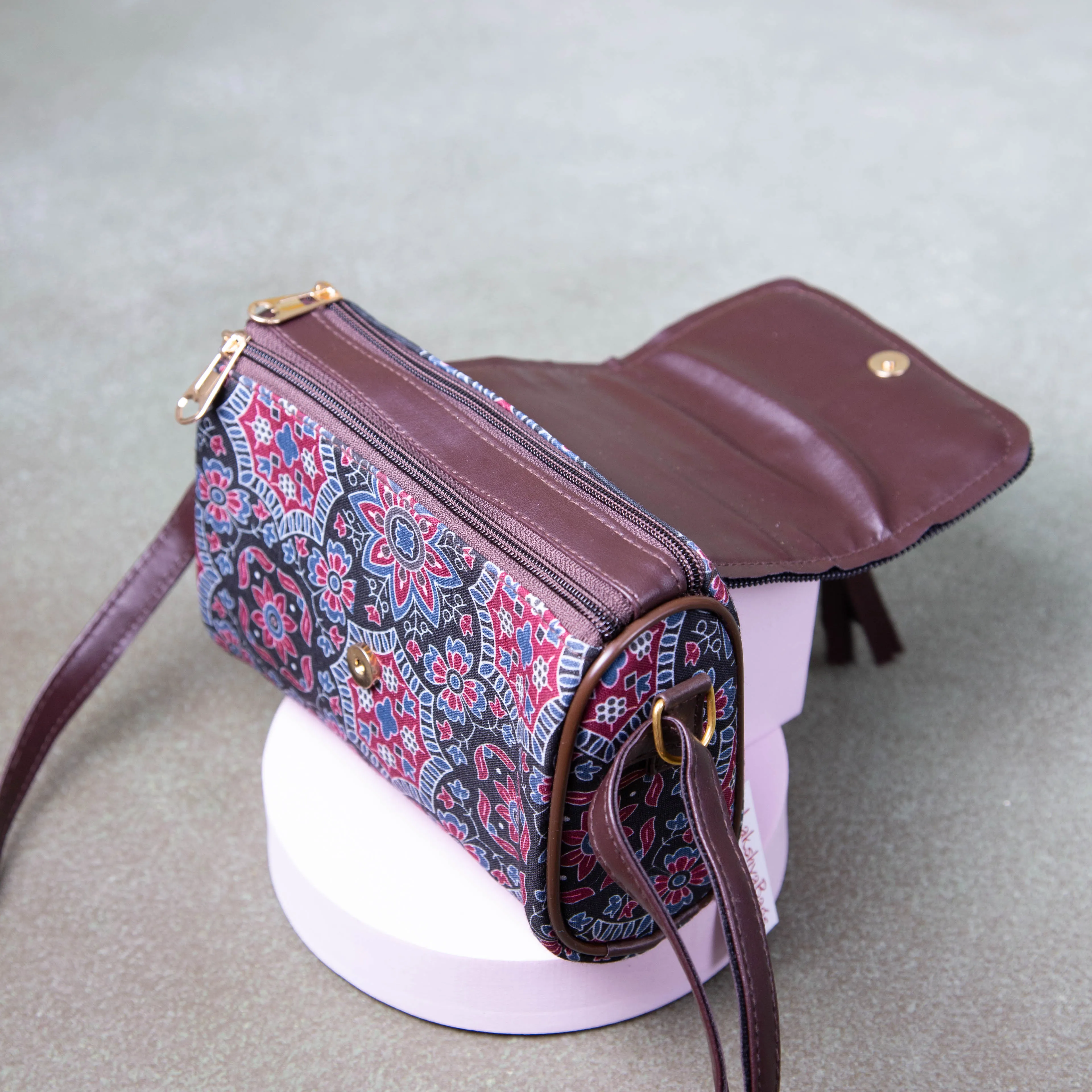 Easy Sling Red Colour with Blue Flower Design.