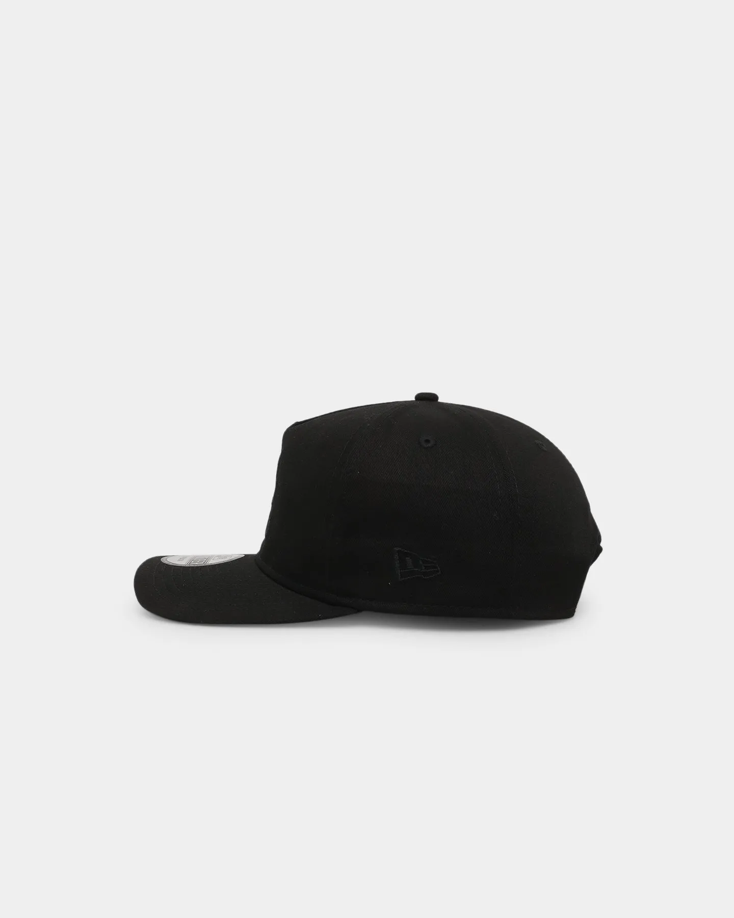 New Era Atlanta Braves Core Golfer Snapback Black/Black