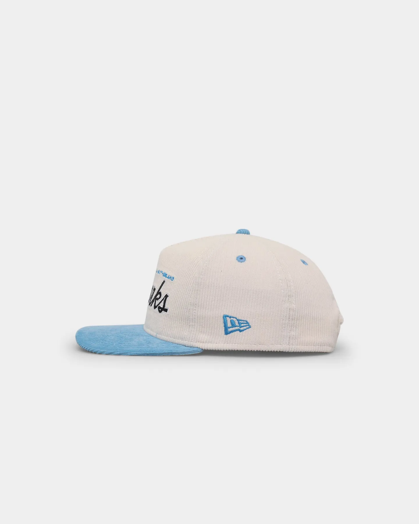New Era Cronulla Sharks 'NRL Retro Script Corduroy' Golfer Snapback Chrome White