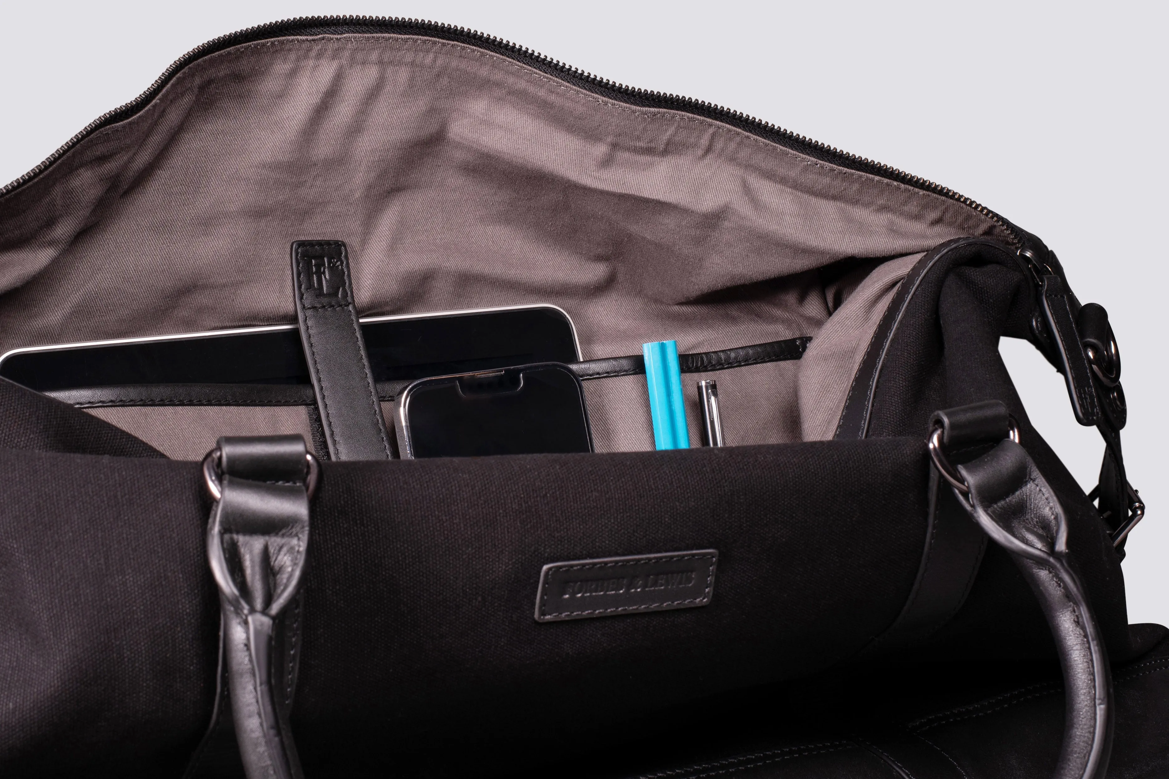 Somerset Holdall | Black Waxed Canvas