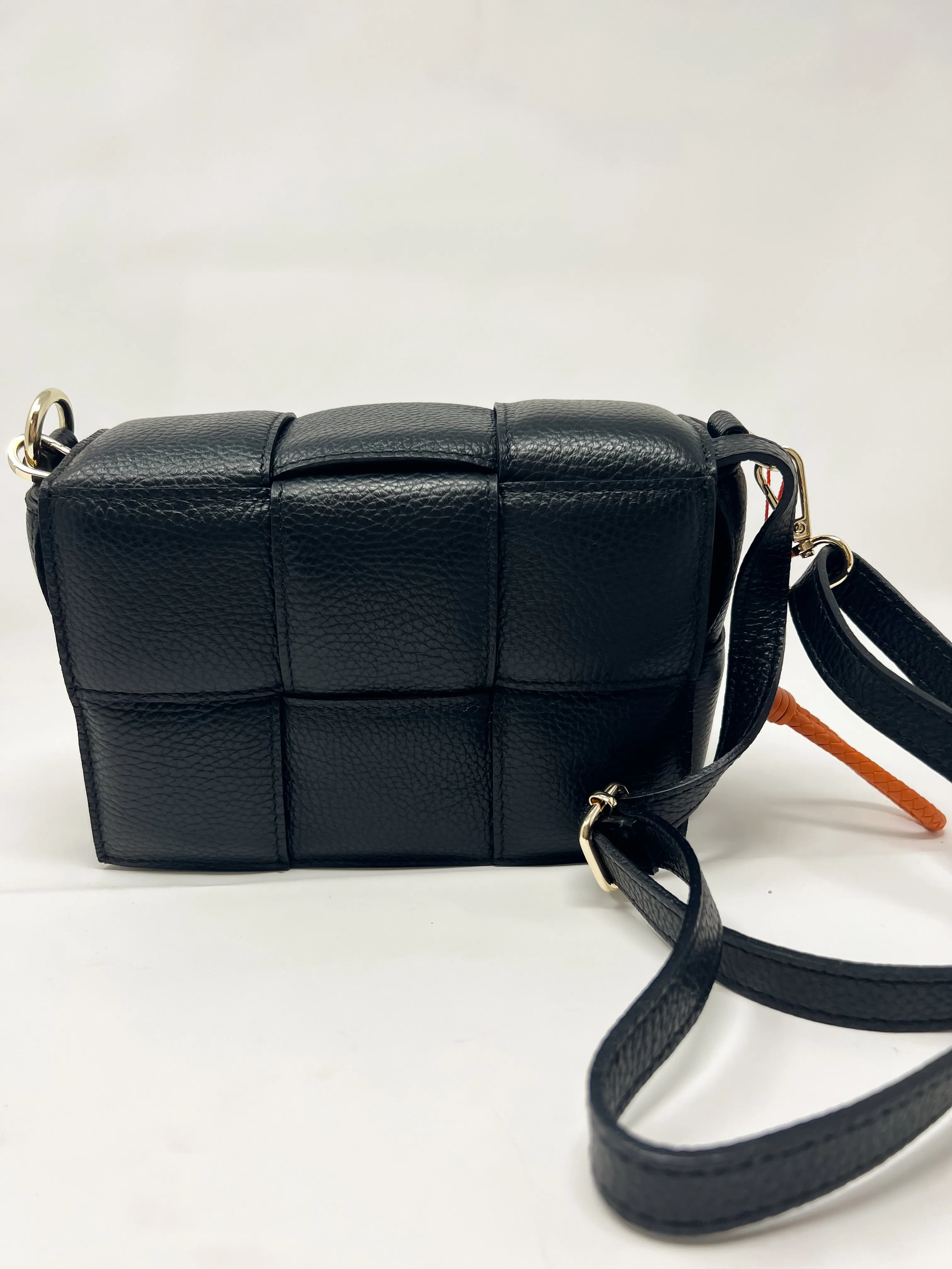 Suzy Woven Crossbody