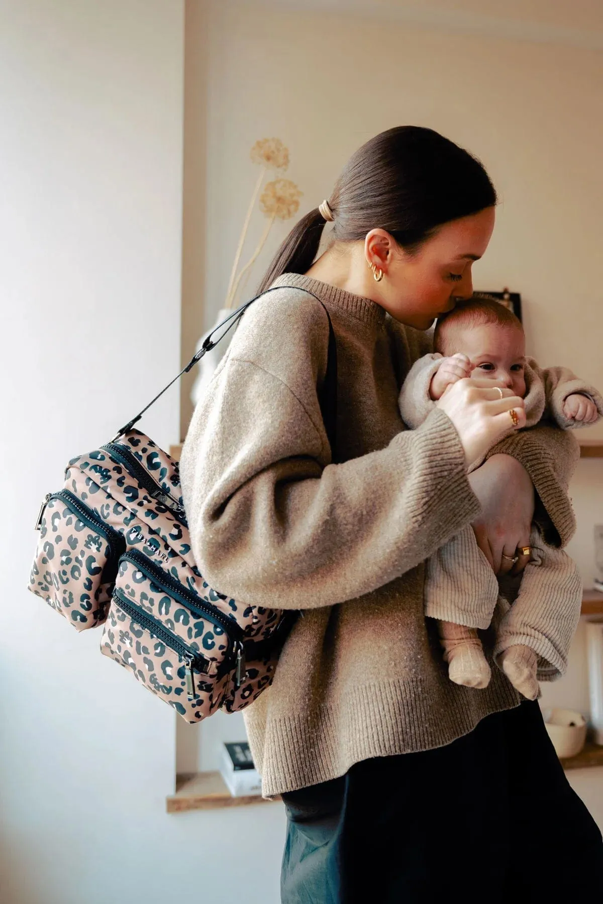 Tiba   Marl Baby Axel Buggy Organiser / Leopard Changing Bag in Brown (32cm)